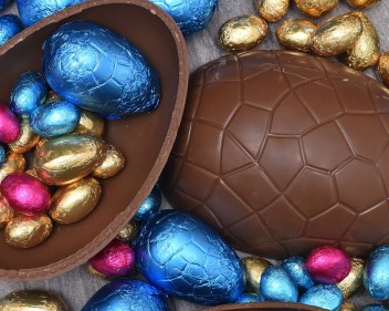 skynews easter egg chocolate egg 6011512