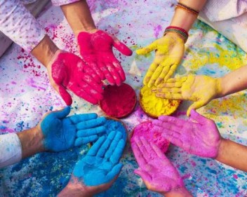 holi