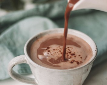 maddi bazzocco MjZq7A2RJxQ unsplash