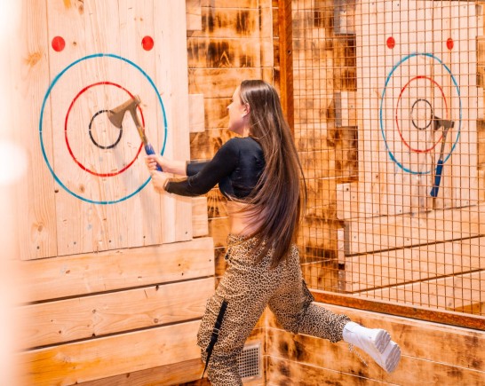 AxeThrowingExperienceSydney KlookCanada