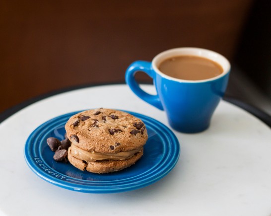 ashley kirk Oaf81QSBQ6w unsplash