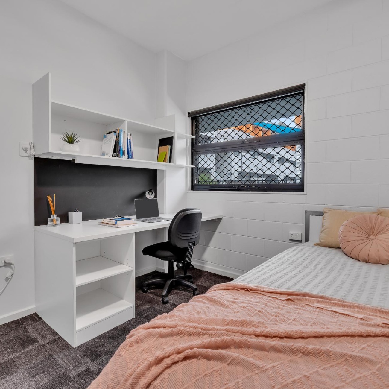 Parramatta Village Unit 38 11 noNastyScreen